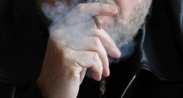 smoking slows wound healing